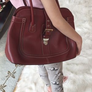 A leather red purse